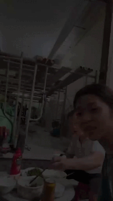 2 năm làm TikToker, cô gái 24 tuổi gom tiền xây sửa nhà cho bố mẹ khiến dân mạng tò mò về thu nhập khủng- Ảnh 4.