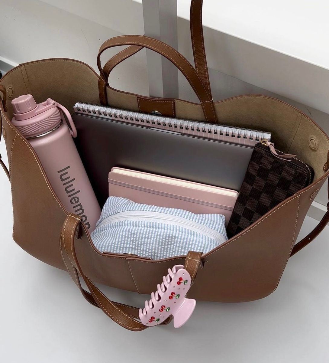 Người EQ thấp rất thích giấu 3 thứ này trong túi xách, người EQ cao thấy là lập tức bỏ đi- Ảnh 2.