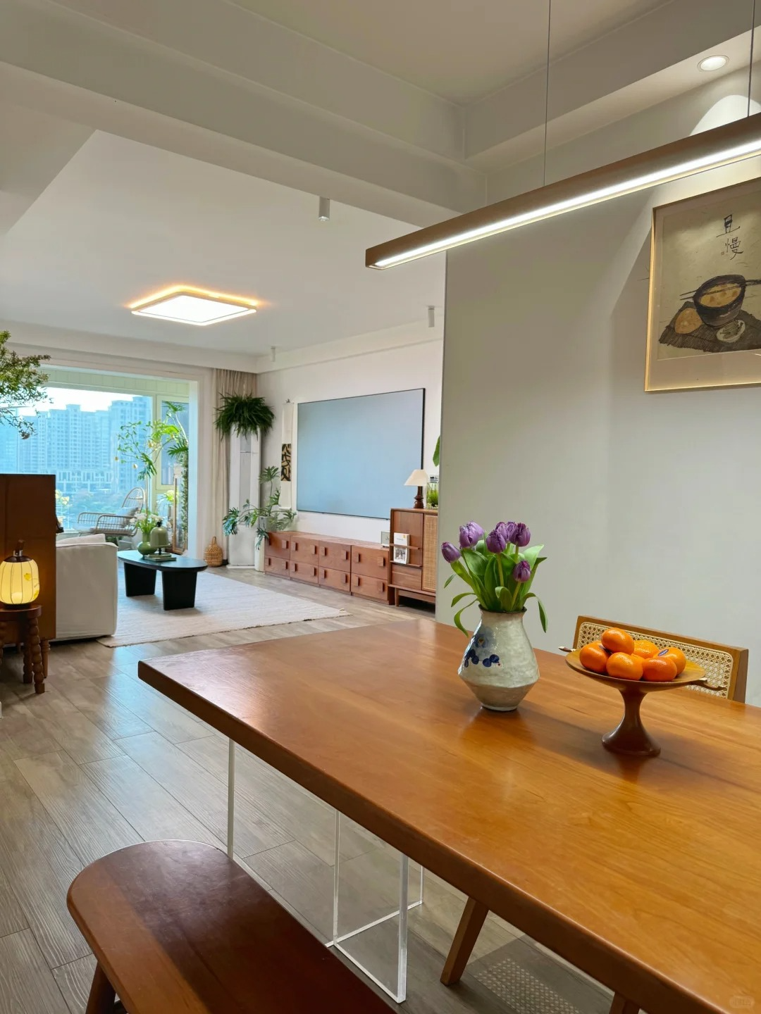 Căn hộ của nữ nhiếp ảnh gia gây sốt MXH: Cảm giác "chữa lành" quá mạnh mẽ, đẹp như poster phim - Ảnh 12.