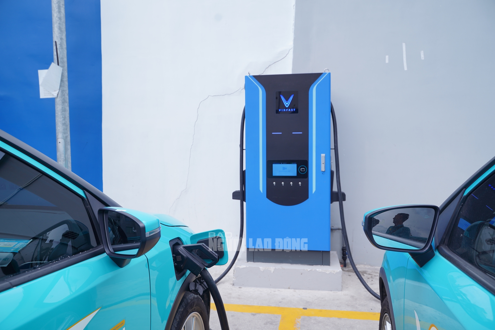 VIDEO: Thu lợi nhuận khủng hằng tháng từ quán cà phê võng kết hợp trạm sạc - Ảnh 14.