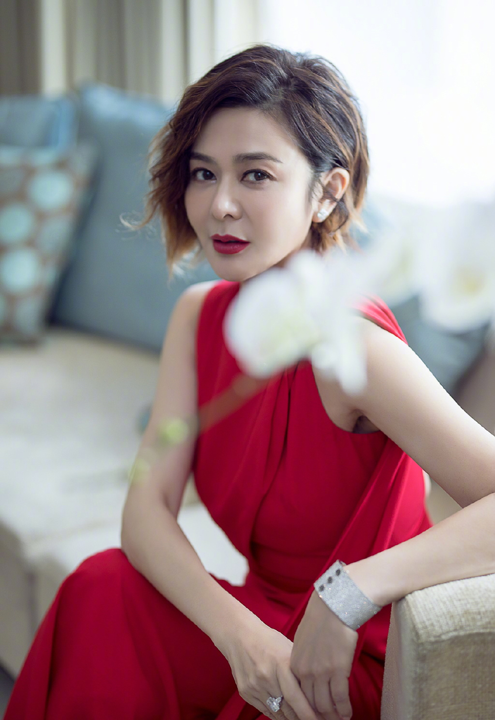 Phụ nữ sau tuổi 50 cứ đứng kiểu này: Mỡ bụng giảm giúp bụng phẳng, bớt nguy cơ mắc bệnh mãn tính- Ảnh 1.