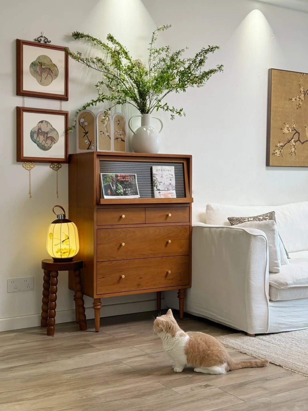 Căn hộ của nữ nhiếp ảnh gia gây sốt MXH: Cảm giác "chữa lành" quá mạnh mẽ, đẹp như poster phim - Ảnh 8.