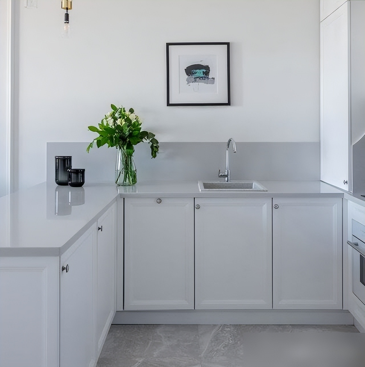 55 tuổi, tôi sống một mình trong căn hộ 38m²: Không sang chảnh, nhưng ai đến cũng khen "nhà này giàu chất sống" - Ảnh 6.