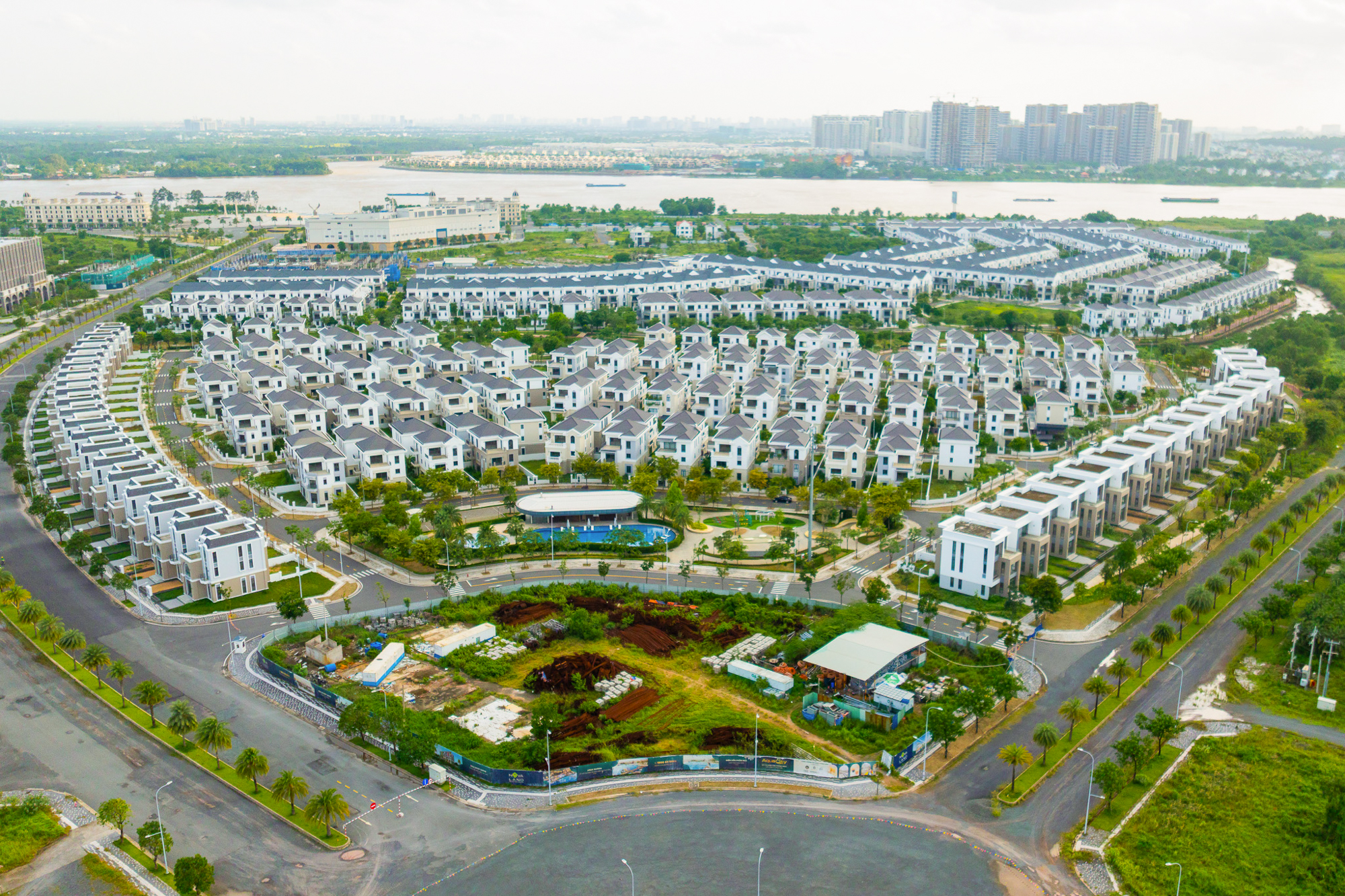 Toàn cảnh nút giao phức tạp nhất vành đai 3, nằm ở giao điểm của trung tâm hành chính mới tỉnh Đồng Nai, dự án 72.000 tỷ của Sun Group, đại đô thị của Vinhomes- Ảnh 14.