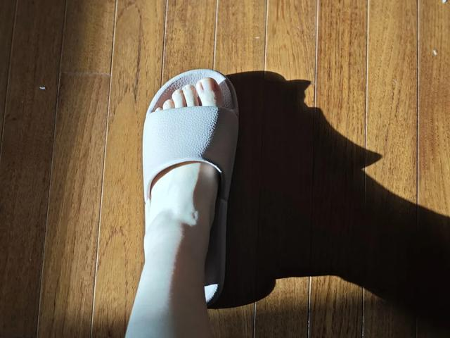 Chấn động: Nhiều sản phẩm nhựa giá rẻ chứa chì vượt chuẩn 30 lần, nhiều người cầm trên tay mỗi ngày mà không biết!- Ảnh 2.