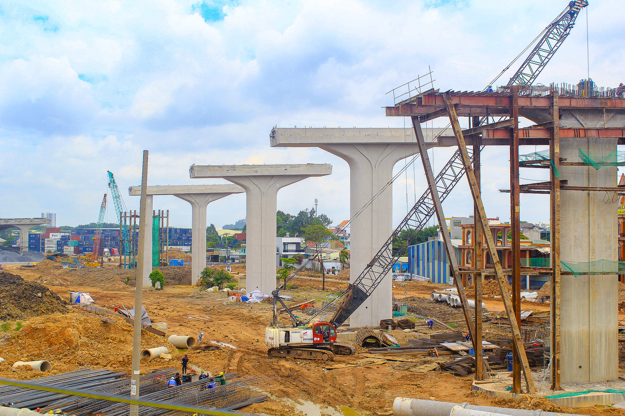 Toàn cảnh nút giao phức tạp nhất vành đai 3, nằm ở giao điểm của trung tâm hành chính mới tỉnh Đồng Nai, dự án 72.000 tỷ của Sun Group, đại đô thị của Vinhomes- Ảnh 6.