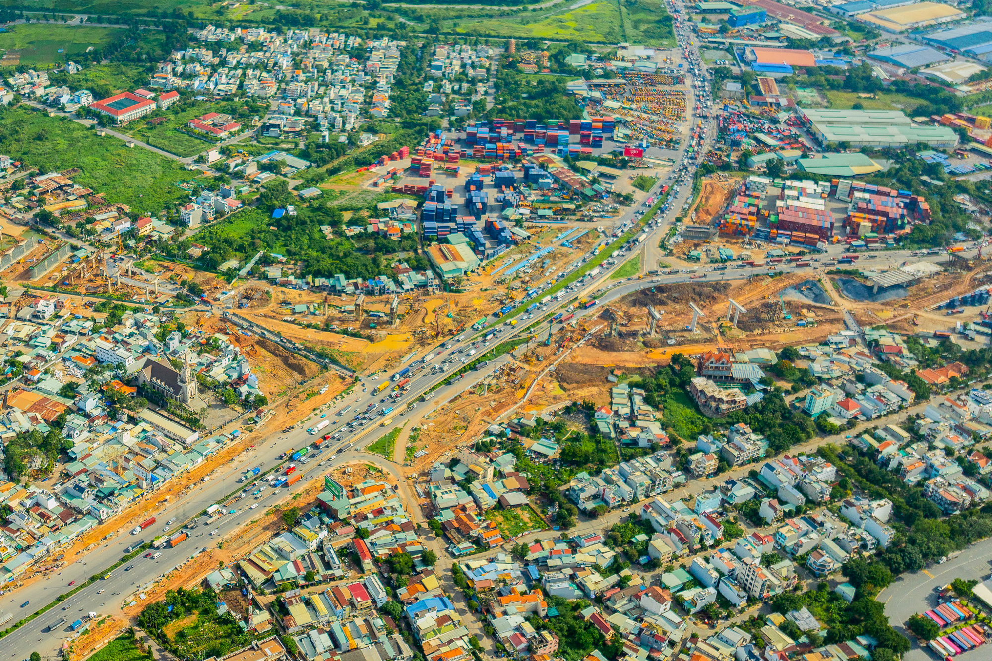 Toàn cảnh nút giao phức tạp nhất vành đai 3, nằm ở giao điểm của trung tâm hành chính mới tỉnh Đồng Nai, dự án 72.000 tỷ của Sun Group, đại đô thị của Vinhomes- Ảnh 8.