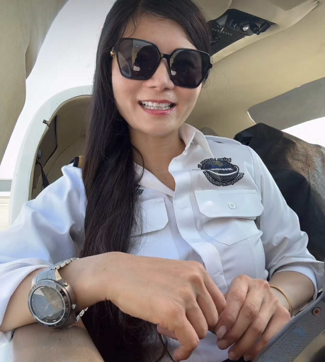 Nữ phi công gốc Việt tử nạn sau vụ rơi máy bay tại Mỹ: Học 10 năm để lấy bằng, từng bay vòng quanh thế giới- Ảnh 1.