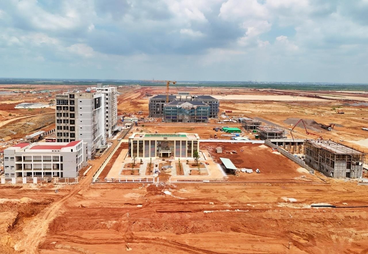 Dự án xịn Việt Nam từng xin lùi tiến độ, được ra tối hậu thư: Còn đúng 5 tháng, 13.000 người tăng tốc, gói thầu lớn nhất có tin vui- Ảnh 1.