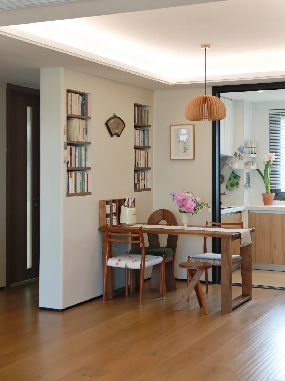 Căn nhà của vị giáo sư sống thọ 101 tuổi: Nhìn góc nào cũng bình yên, đầy mùi tri thức!- Ảnh 20.