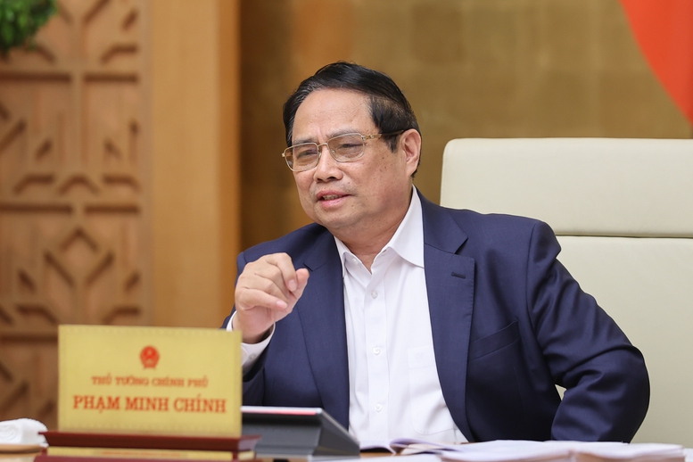 Thủ tướng yêu cầu NHNN khẩn trương xem xét gỡ bỏ cơ chế room tín dụng, điều hành theo cơ chế thị trường - Ảnh 1.