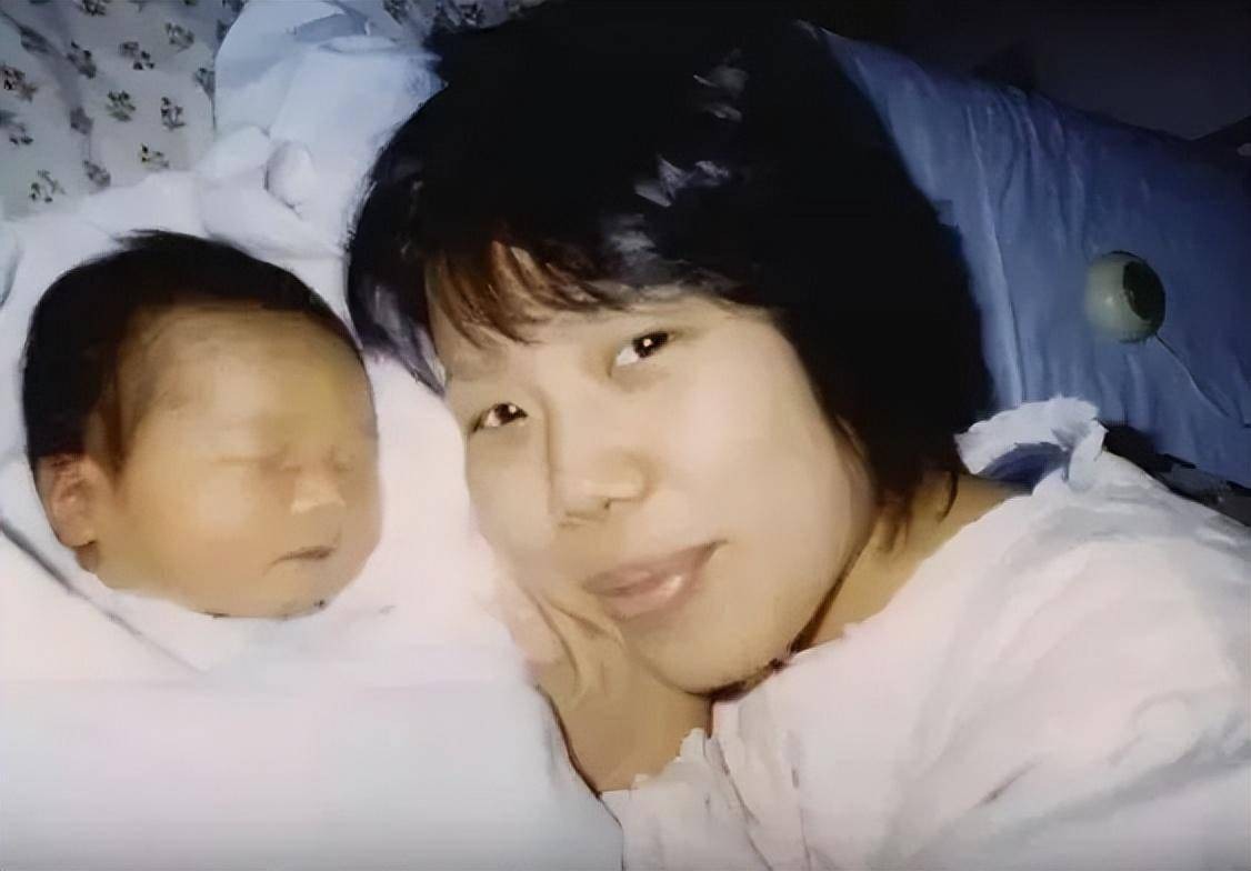 Mẹ ung thư ép con gái 4 tuổi học nấu ăn, 17 năm sau, cuộc sống của cô bé giờ ra sao?- Ảnh 2.