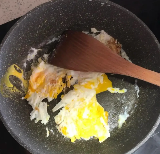 Kiểm tra ngay: Hầu như nhà nào cũng có 5 loại nồi này, đừng dùng chúng nữa!- Ảnh 4.