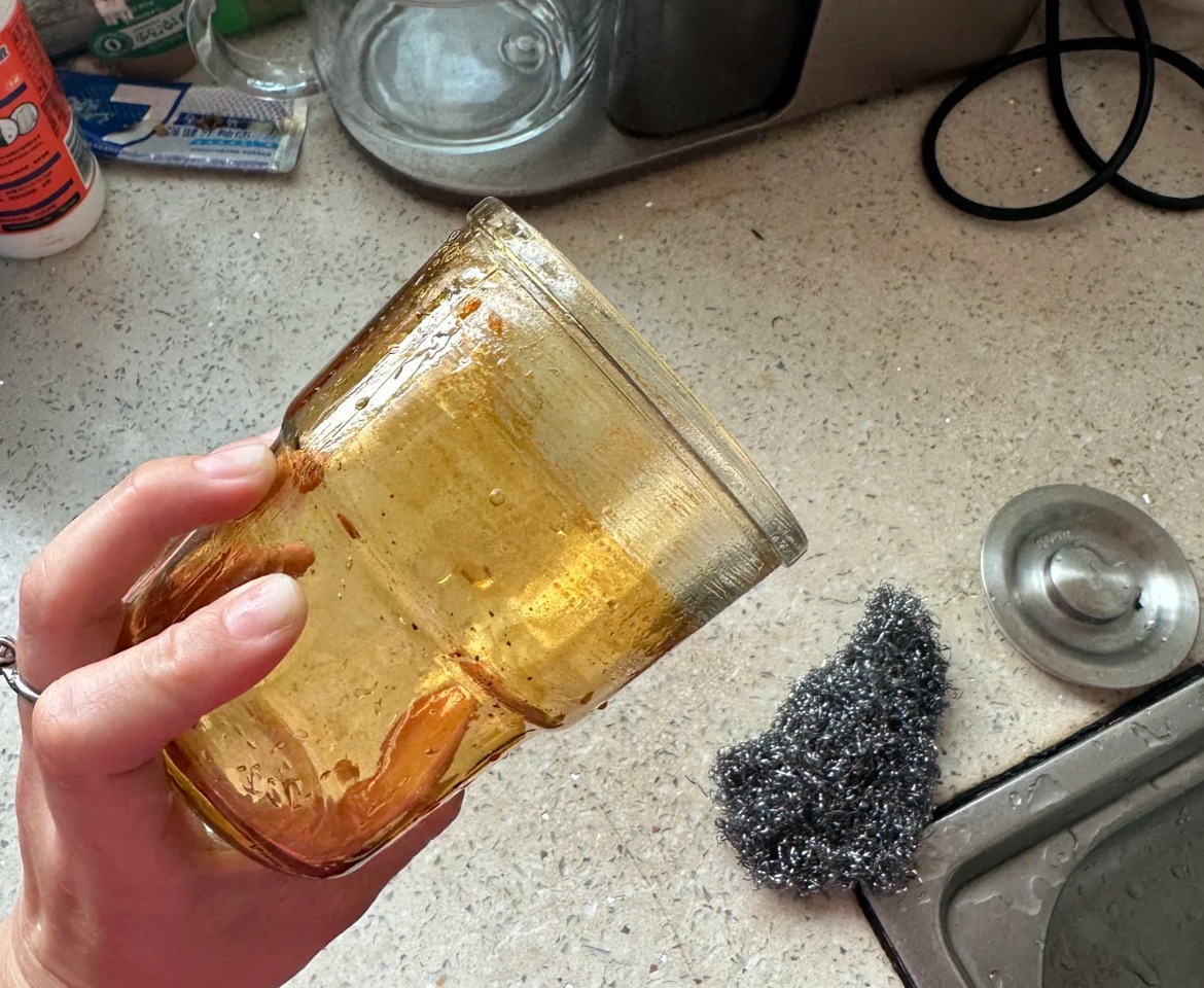 5 thứ "của rẻ là của ôi", tiết kiệm chút tiền rồi cả nhà đi chữa bệnh - Ảnh 3. 5 thứ "của rẻ là của ôi", tiết kiệm chút tiền rồi cả nhà đi chữa bệnh - Ảnh 3.