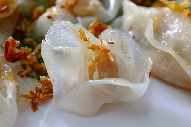 Khách Tây nếm thử đặc sản Việt Nam rồi so sánh với phiên bản ở Mỹ: Nó ngon hơn hẳn