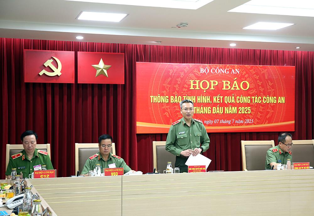 Ông Đỗ Anh Tú - nguyên Phó chủ tịch TPBank bị khởi tố tội gì?- Ảnh 2. Ông Đỗ Anh Tú - nguyên Phó chủ tịch TPBank bị khởi tố tội gì?- Ảnh 2.