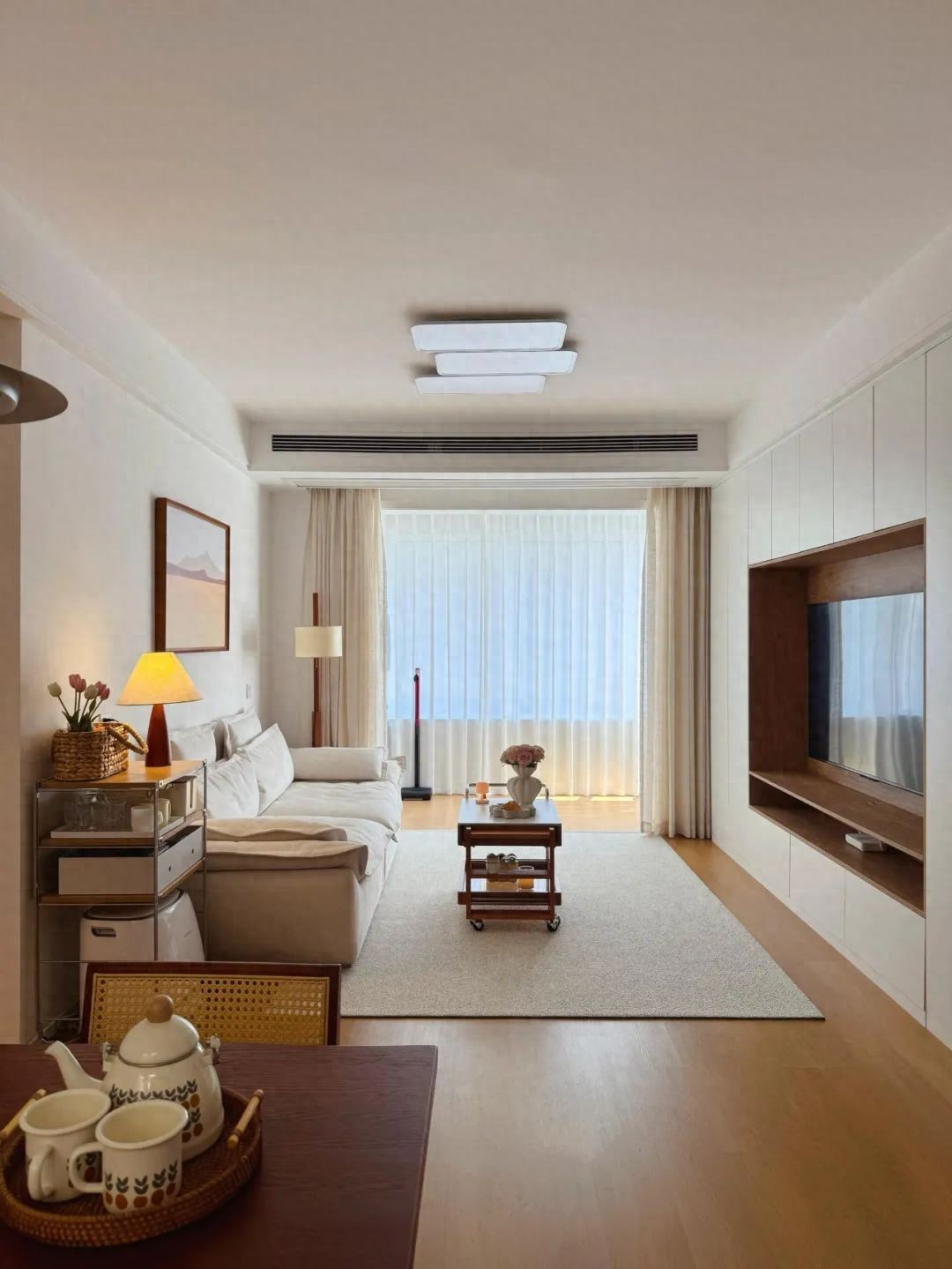 Có tiền cũng né gấp 6 thứ ở phòng khách: Vừa bí bách, vừa vô dụng- Ảnh 1.