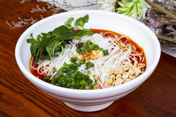 Loại rau giàu canxi gấp đôi sữa, mát lạnh tức thì khi ăn, hè này không ăn là uổng phí, chợ Việt rất sẵn lại rẻ