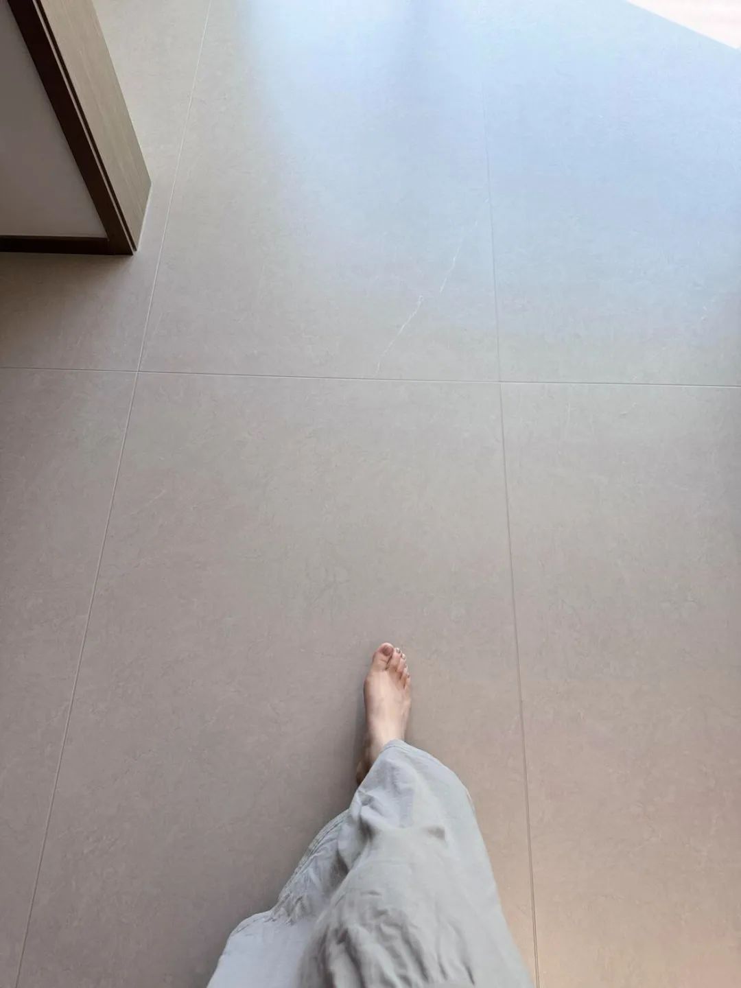 Có tiền cũng né gấp 6 thứ ở phòng khách: Vừa bí bách, vừa vô dụng- Ảnh 2.