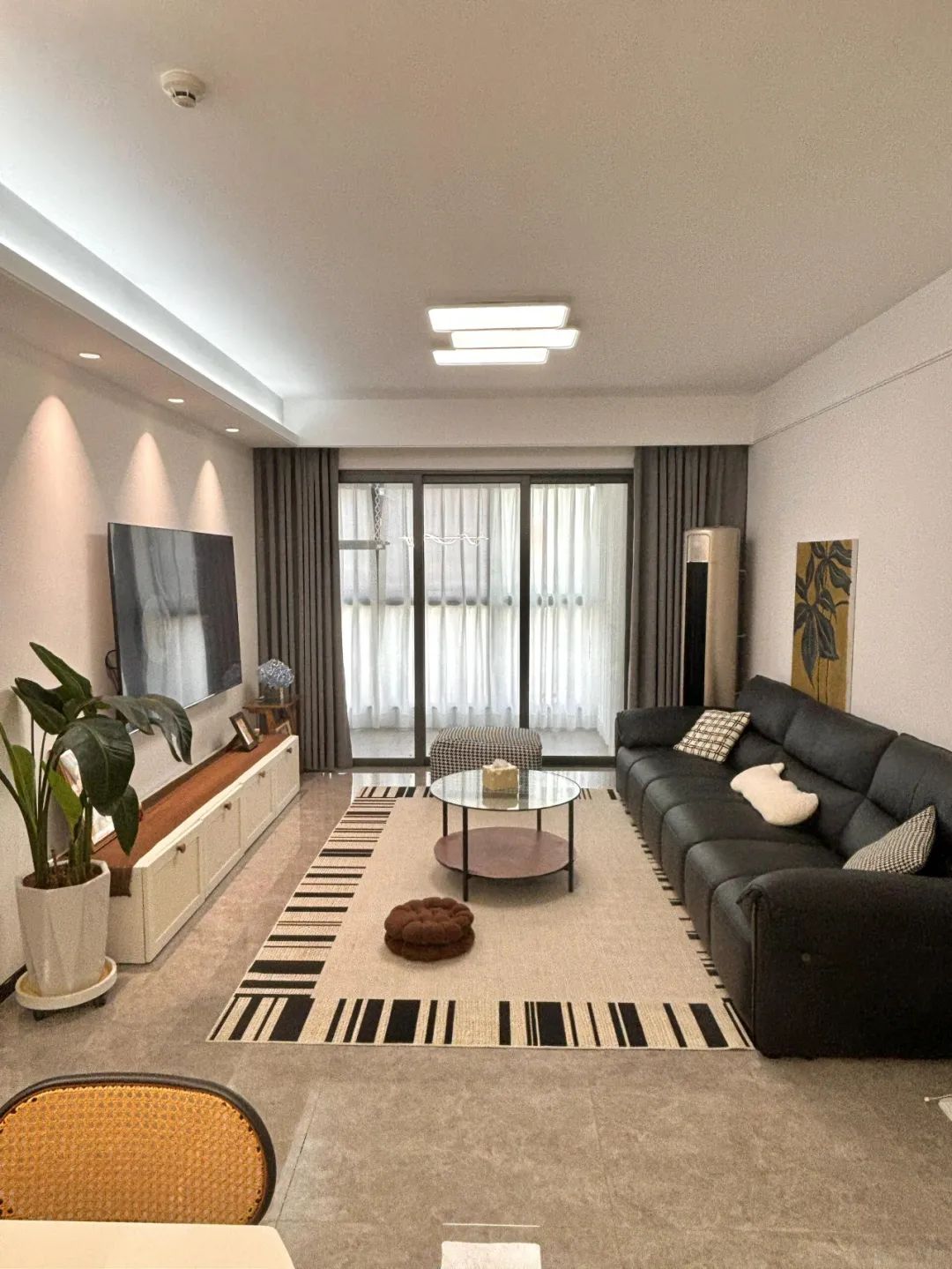 Có tiền cũng né gấp 6 thứ ở phòng khách: Vừa bí bách, vừa vô dụng- Ảnh 6.