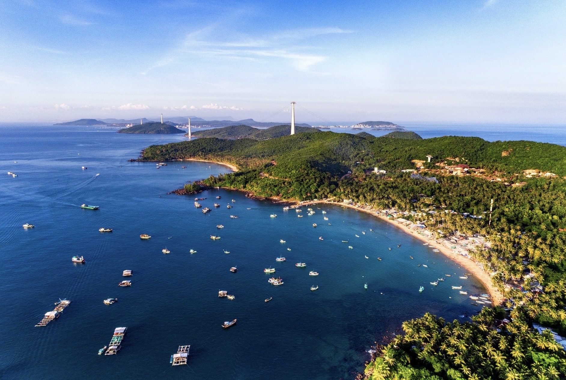Việt Nam đón 11 triệu lượt du khách quốc tế nửa đầu 2025, thị trường quen thuộc nhảy vọt từ số 4 lên số 2
