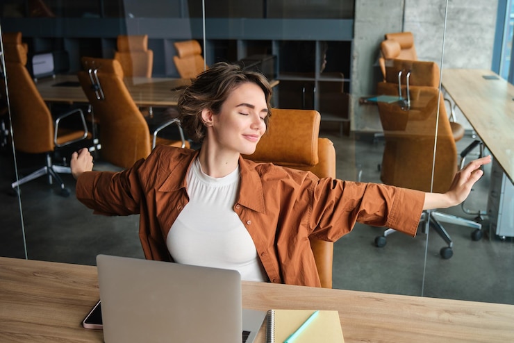 Ngồi, đứng và nằm: Tư thế nào "âm thầm" hủy hoại cơ thể bạn nhiều nhất? - Ảnh 6. Ngồi, đứng và nằm: Tư thế nào "âm thầm" hủy hoại cơ thể bạn nhiều nhất? - Ảnh 6.