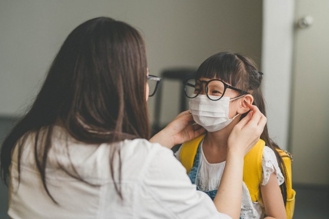 Liệt kê 5 lý do nhất quyết chuyển con từ trường tư sang trường công, bà mẹ Hà Nội gây tranh cãi: Đừng đổ lỗi!