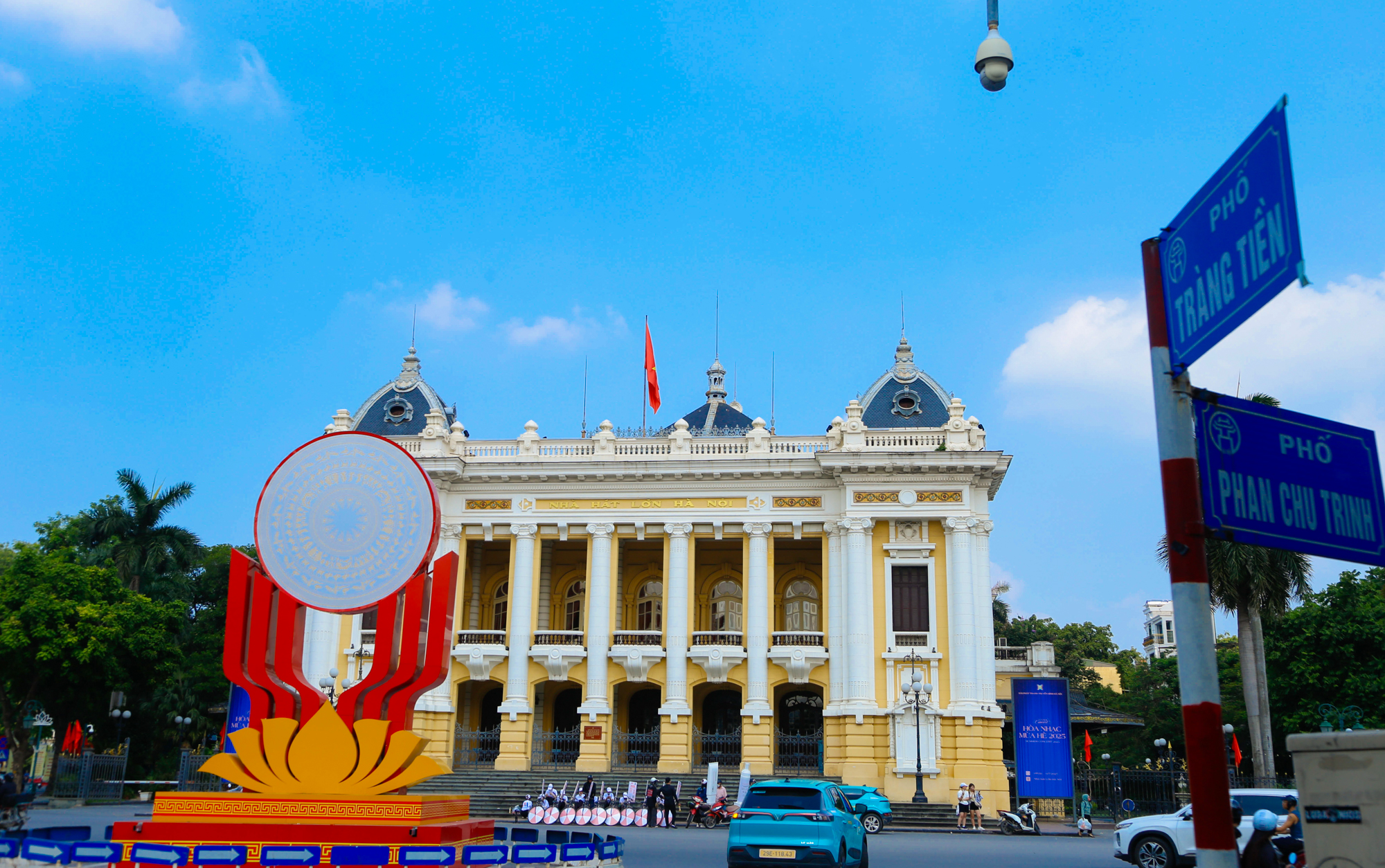 Phường nhỏ nhất Hà Nội nhưng được loạt ‘ông lớn’ đặt trụ sở, tổng vốn hoá lên đến 20 tỷ USD- Ảnh 4.