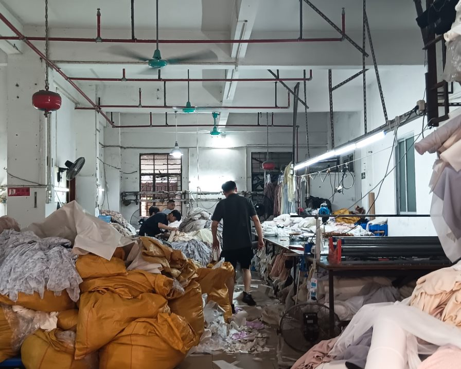 Chưa từng có: Hàng loạt xưởng may nhỏ phá sản, vô số lao động bơ vơ tìm việc