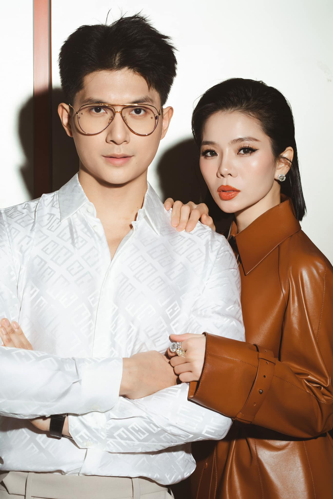 Lệ Quyên lên tiếng giữa lúc rầm rộ tin đồn bị tình trẻ lừa gạt, mất trắng căn biệt thự trăm tỷ- Ảnh 1. Lệ Quyên lên tiếng giữa lúc rầm rộ tin đồn bị tình trẻ lừa gạt, mất trắng căn biệt thự trăm tỷ- Ảnh 1.