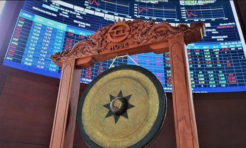 Một cổ phiếu bất động sản tăng hết biên độ 20% ngay phiên chào sàn HoSE- Ảnh 1.