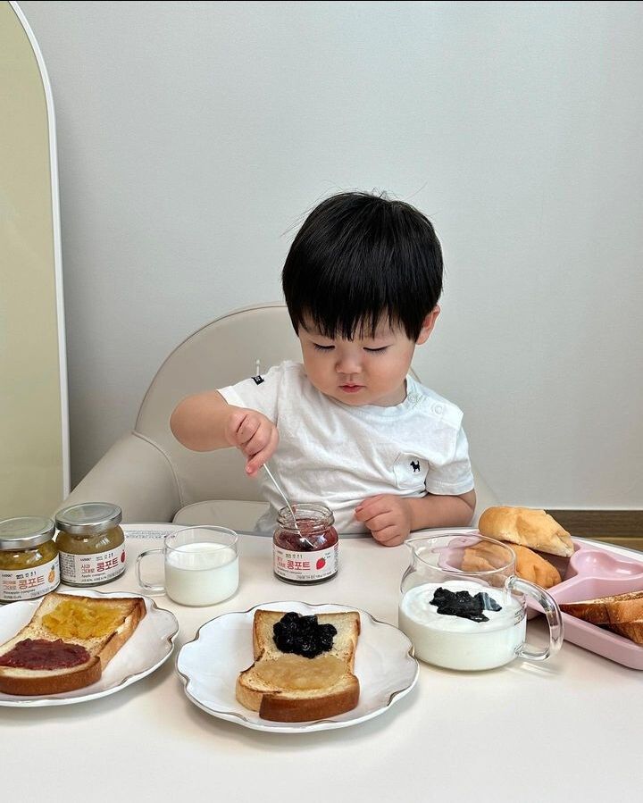 Giật đồ của trẻ: Hành động vừa "vô duyên" vừa gây hại cho tâm lý và phát triển của bé- Ảnh 2. Giật đồ của trẻ: Hành động vừa "vô duyên" vừa gây hại cho tâm lý và phát triển của bé- Ảnh 2.