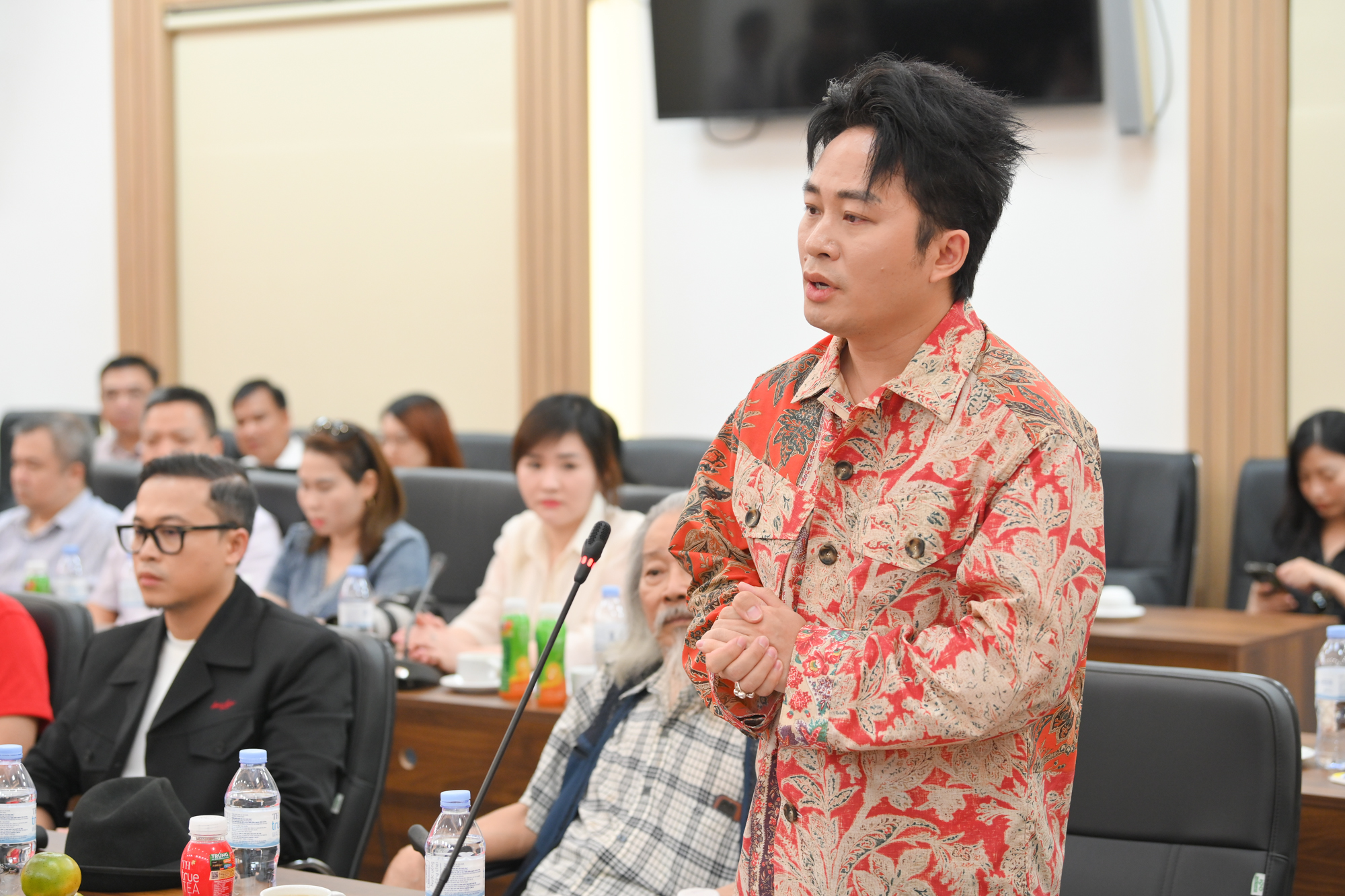 Hơn 3 triệu lượt truy cập săn vé Concert quốc gia trong 5 phút, Tùng Dương tiết lộ 1 bí mật- Ảnh 2.