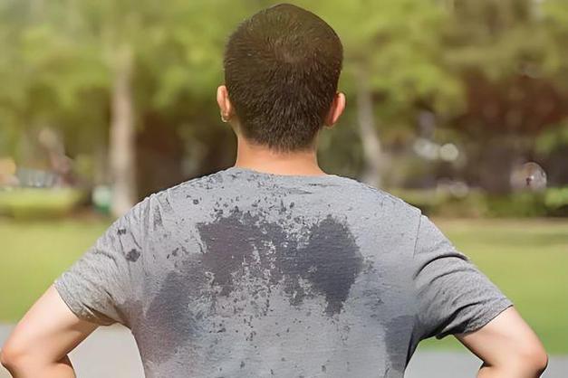 Bạn sống được bao lâu? Hãy để ý lượng mồ hôi tiết ra! Những người sống lâu thường có 3 đặc điểm mồ hôi sau- Ảnh 2.