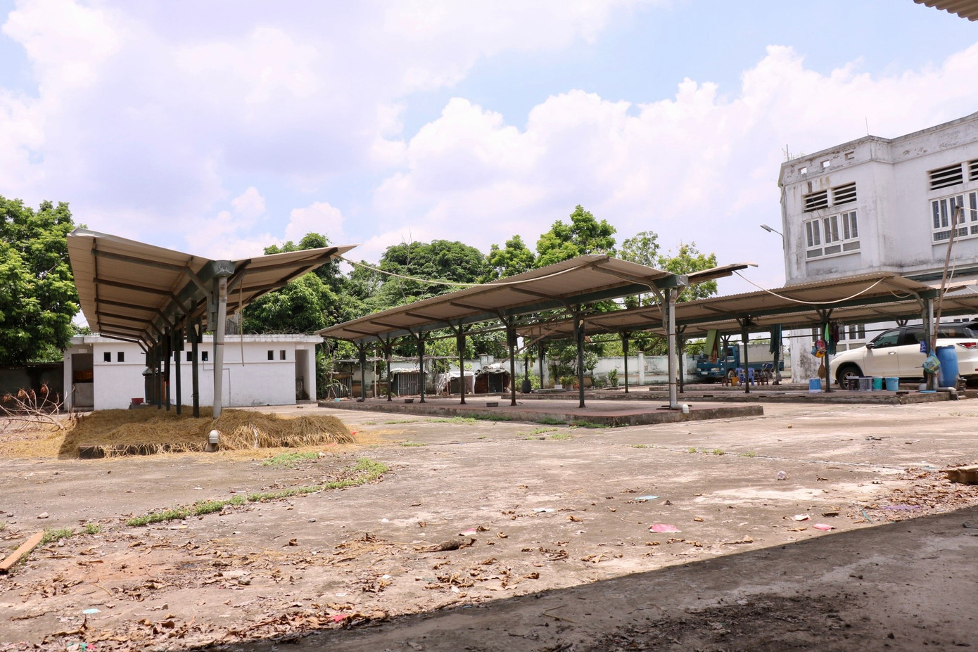 Hoang phí loạt chợ được đầu tư lớn trên đất vàng Hà Nội