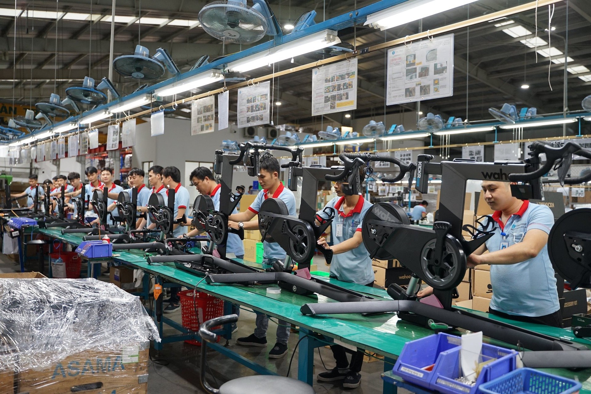 Chỉ số PMI của Việt Nam tăng tích cực, vượt 50 điểm sau 4 tháng