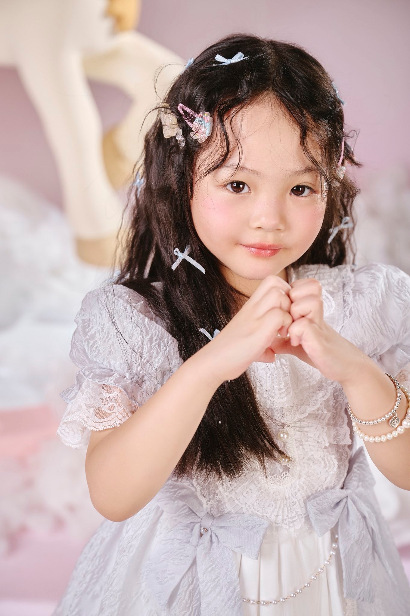 Con gái Cường Đô La mừng sinh nhật tròn 5 tuổi, ngày càng ra dáng tiểu mỹ nhân- Ảnh 3. Con gái Cường Đô La mừng sinh nhật tròn 5 tuổi, ngày càng ra dáng tiểu mỹ nhân- Ảnh 3.