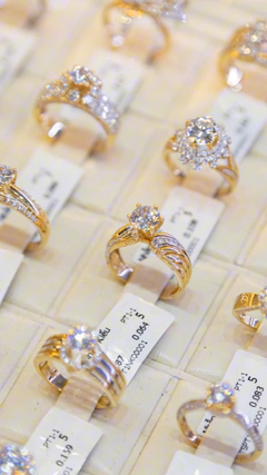 Giá vàng liên tục xô đổ kỷ lục, muốn đầu tư cần chú ý gì?- Ảnh 6.