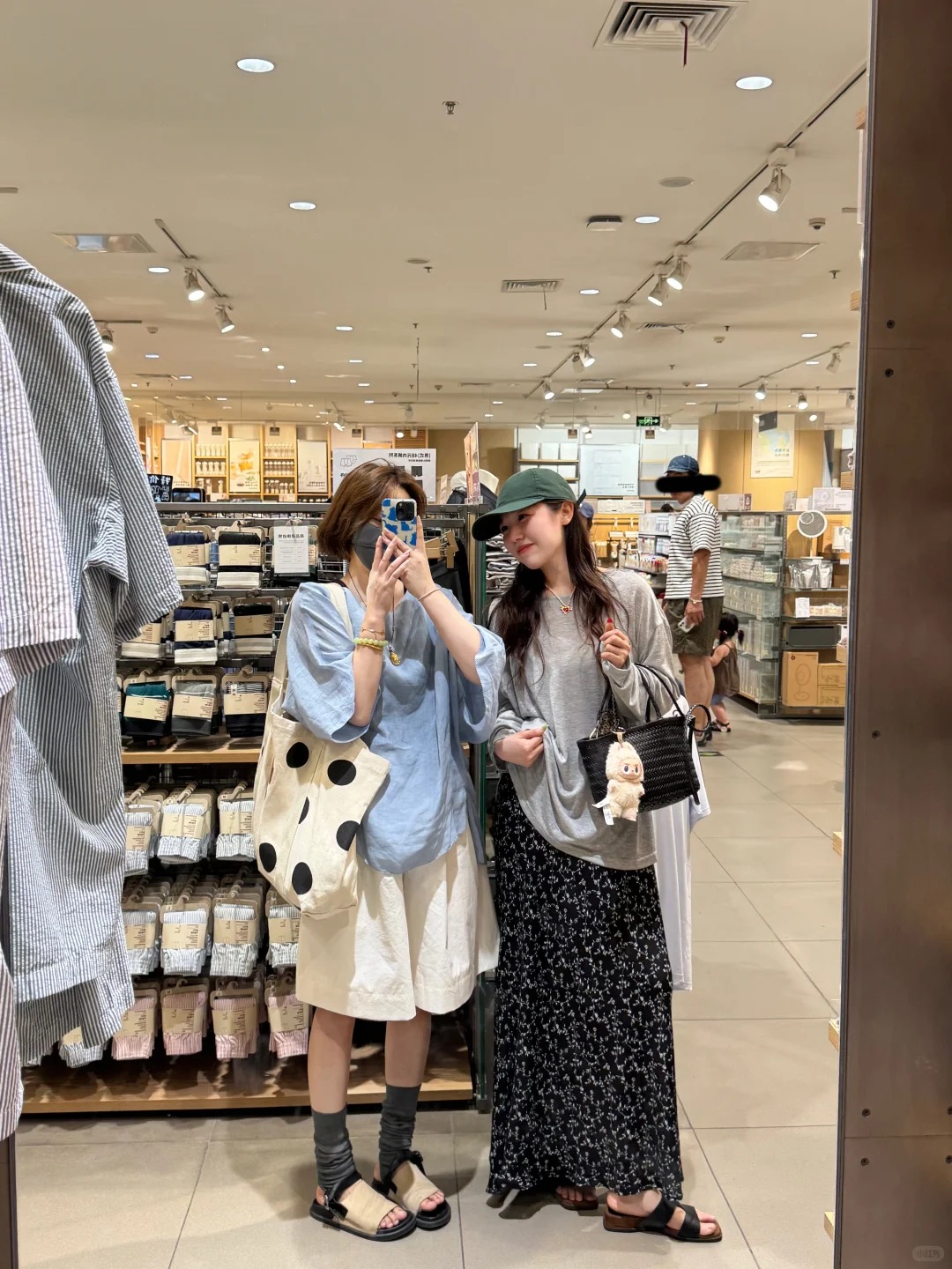 5 kiểu tiêu tiền khiến cái nghèo dính chặt, gỡ mãi không ra- Ảnh 1.