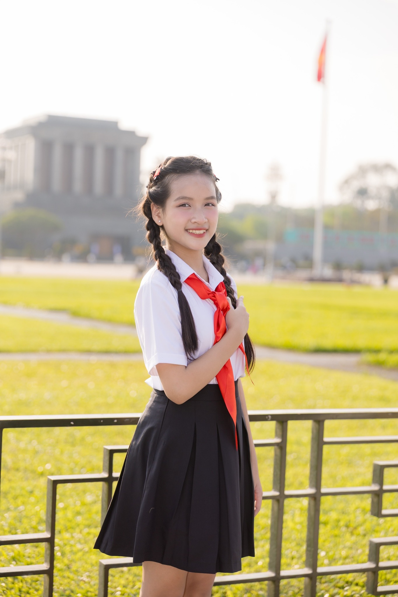 Cô bé Hà Nội SN 2012 cất giọng hát làm 50.000 rung tim giữa concert Quốc gia là ai?- Ảnh 3.