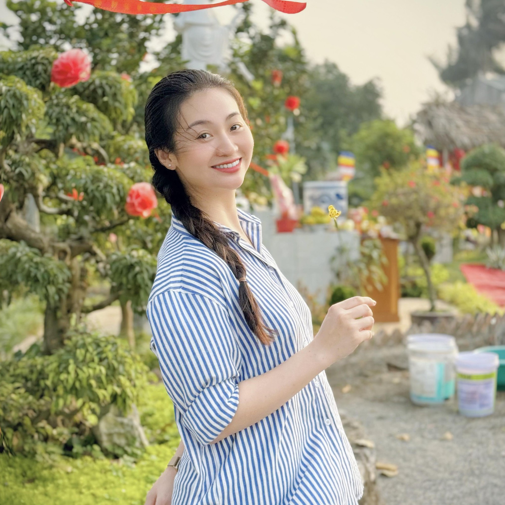 Nữ đại uý quật ngã “quái xế” trên Hồ Gươm: Võ thuật, bắn súng đều giỏi, hình ảnh đời thường gây bất ngờ- Ảnh 11.