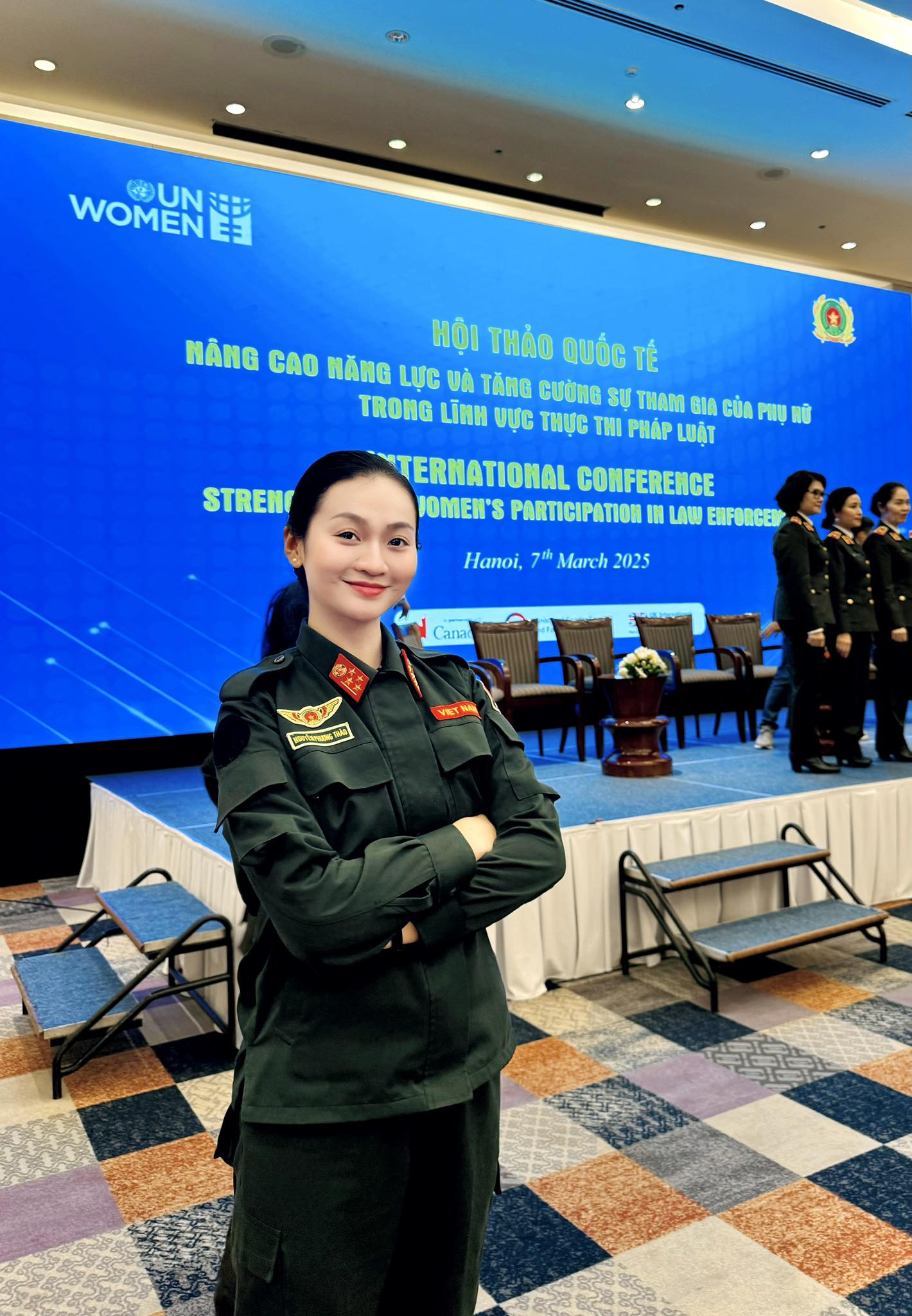 Nữ đại uý quật ngã “quái xế” trên Hồ Gươm: Võ thuật, bắn súng đều giỏi, hình ảnh đời thường gây bất ngờ- Ảnh 4.