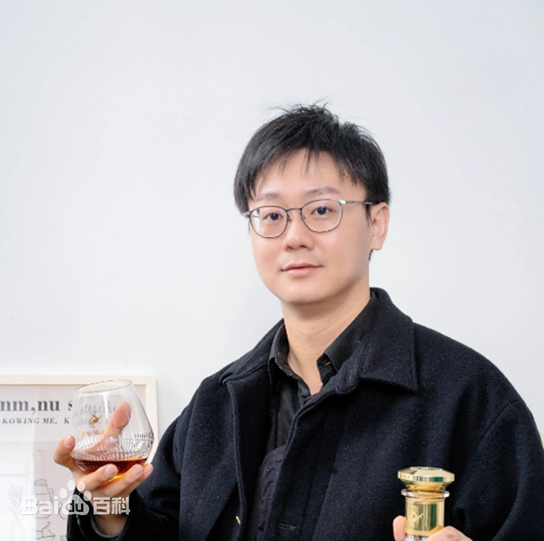 Giới trẻ Trung Quốc mất niềm tin vào cung hoàng đạo sau khi chiêm tinh gia nổi tiếng 19 triệu follower ly hôn- Ảnh 4. Giới trẻ Trung Quốc mất niềm tin vào cung hoàng đạo sau khi chiêm tinh gia nổi tiếng 19 triệu follower ly hôn- Ảnh 4.