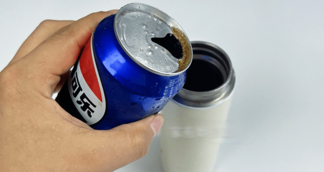 5 sai lầm khi dùng bình giữ nhiệt khiến bản thân bị tổn hại, nhiễm kim loại nặng, dễ gây ung thư- Ảnh 1.