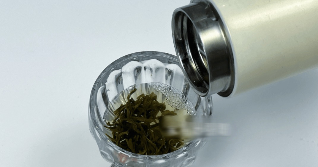 5 sai lầm khi dùng bình giữ nhiệt khiến bản thân bị tổn hại, nhiễm kim loại nặng, dễ gây ung thư- Ảnh 4.