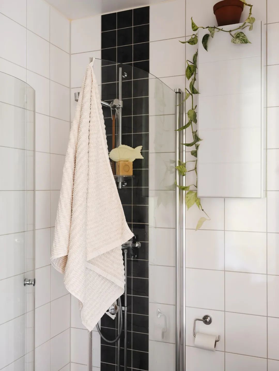 Tận mắt thấy căn hộ 49m2 của bạn thân, tôi mới hiểu bài trí thông minh hợp phong thủy quan trọng thế nào!- Ảnh 15.