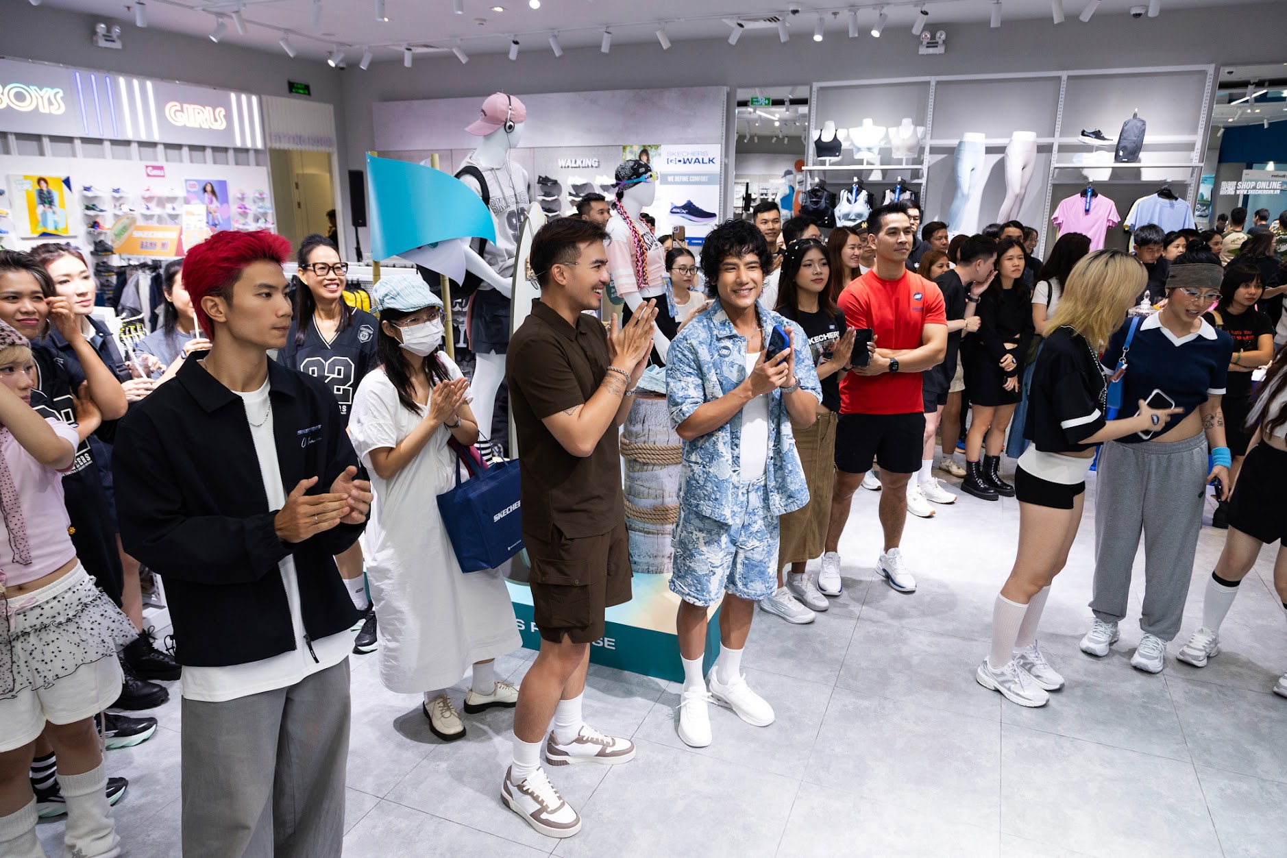 Diện mạo mới của Skechers khi "tái xuất" tại Crescent Mall: Câu chuyện giữ nhiệt cho phong cách athleisure tại Việt Nam- Ảnh 5.
