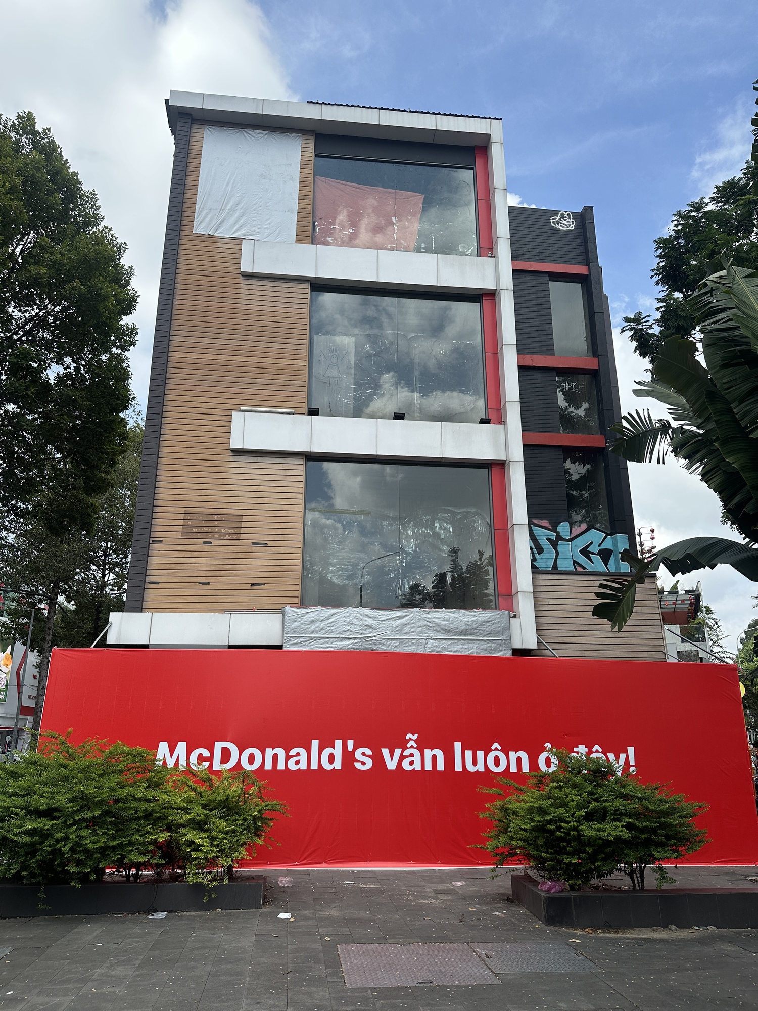 Màn "quay xe" gây ngỡ ngàng của McDonald’s- Ảnh 4.
