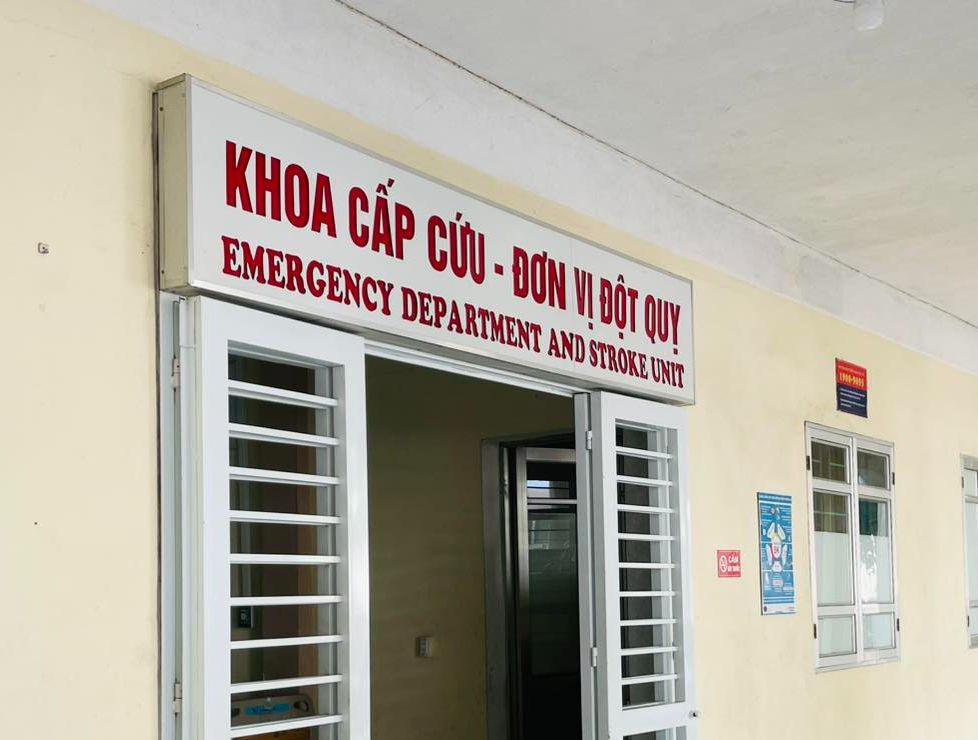 Nam vũ công ngừng tim đột ngột khi đang biểu diễn trên sân khấu