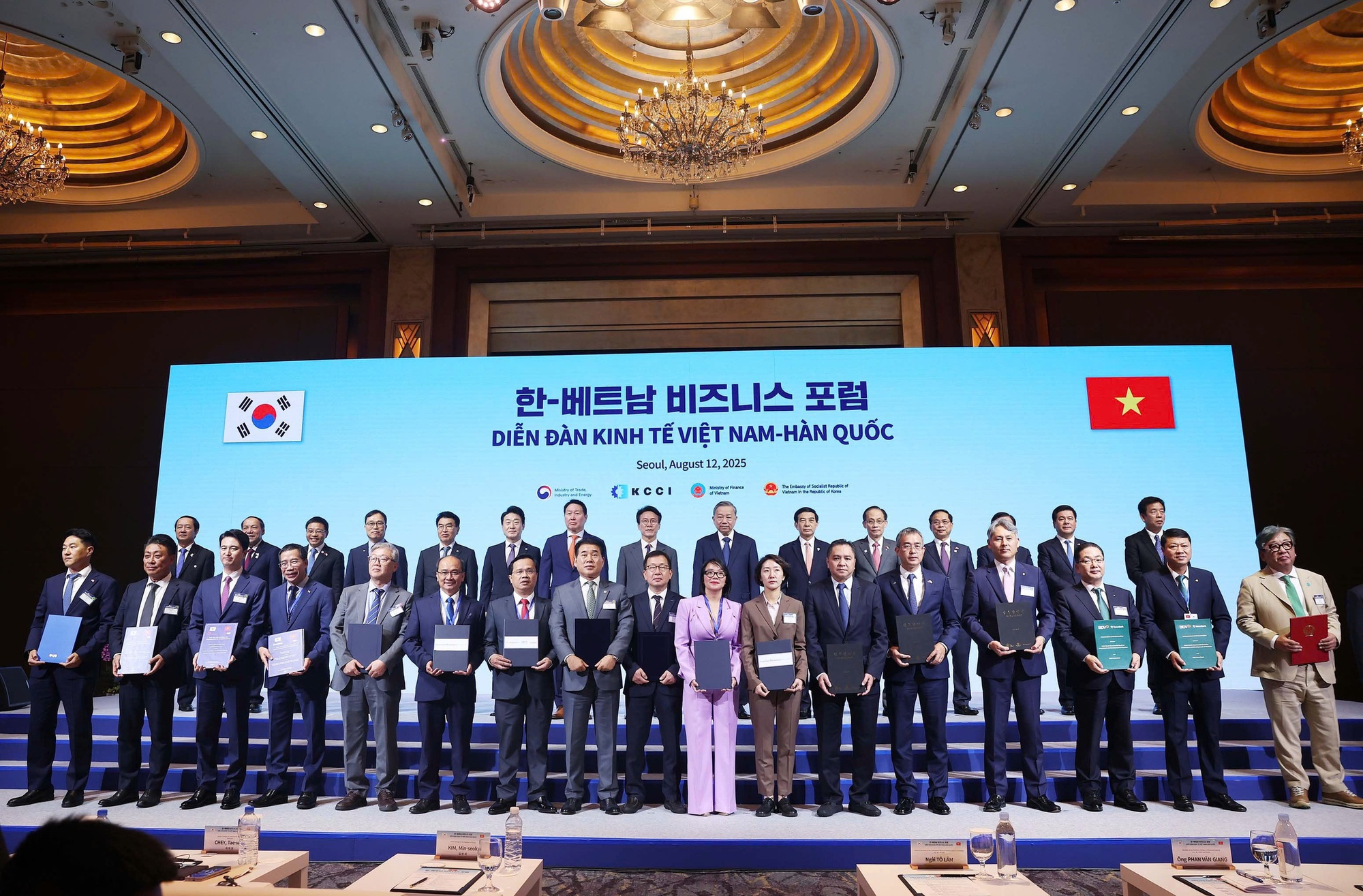 Vietnam Airlines bắt tay Korean Air nghiên cứu lập liên doanh bảo dưỡng, sữa chữa máy bay tại sân bay Long Thành - Ảnh 2.